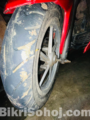 সামনের টায়ার